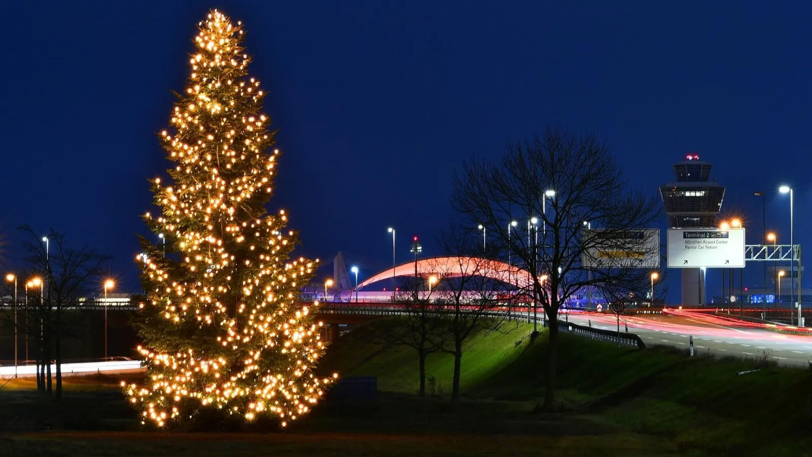Weihnachtsstimmung am Airport (Foto: FMG/Alex Tino Friedel)