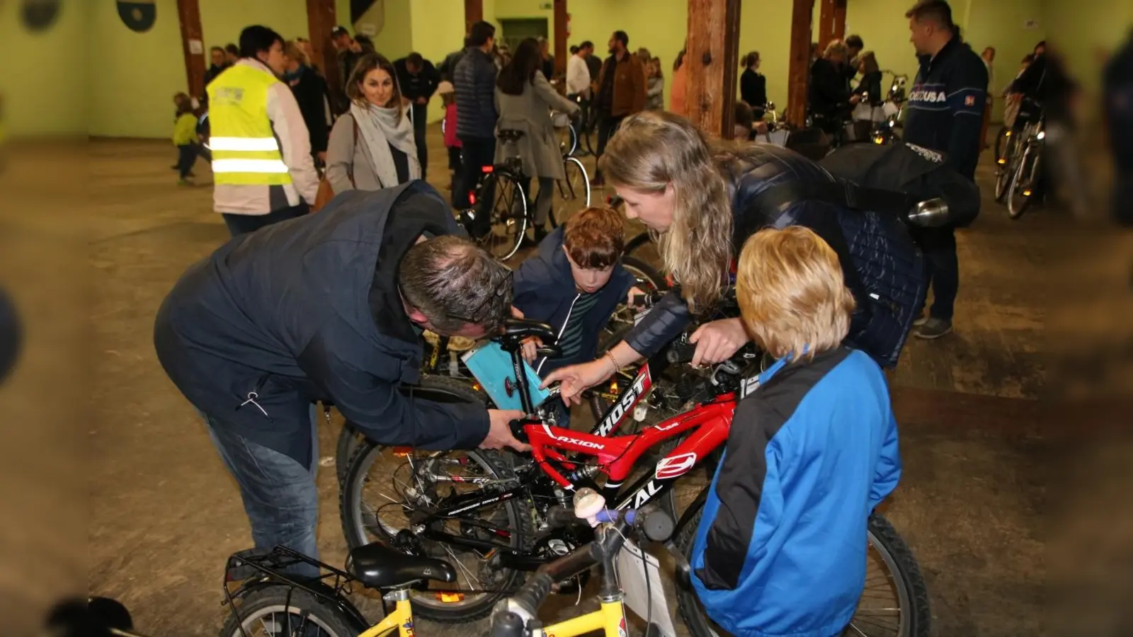 Jedes Jahr werden von den etwa 150 angebotenen Fahrräder, 80 Prozent verkauft. Etwas über die Hälfte der Räder sind dabei Kinder- und Jugendräder. (Foto: VA)