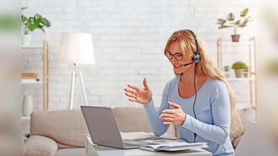 Die Umschulungen können auch von zu Hause aus in der Virtuellen Online Akademie absolviert werden, ein großer Vorteil gerade angesichts der Corona-Pandemie.  (Foto: djd/www.ibb.com/Prostock-studio - stock.adobe.com)
