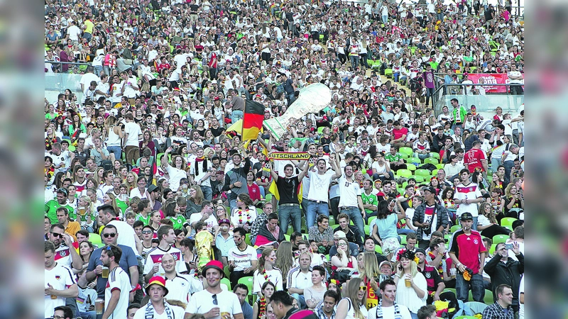 Viel zu feiern hatten die deutschen Fußballfans zuletzt nicht. 2021 soll nun endlich wieder - nach 25 Jahren - ein EM-Titel her.  (Foto: Anne Wild)