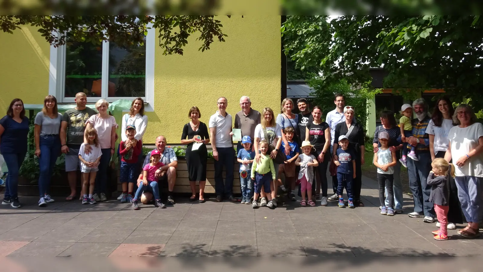 Zufriedene Gesichter nach dem Gartenaktionstag  (Foto: Kindergarten Pfiffikus )