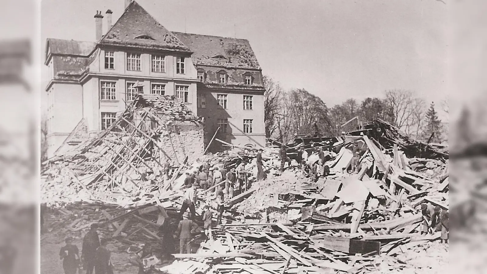 So sah Erding Ende April 1945 aus. (Foto: Stadt Erding)