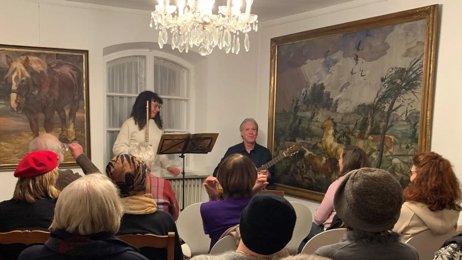 Schon früher wurde im Hause Stahl musiziert - diese Tradition lebte beim Salonkonzert des Ehepaars Hackel wieder auf. (Foto: Museum Stahl)
