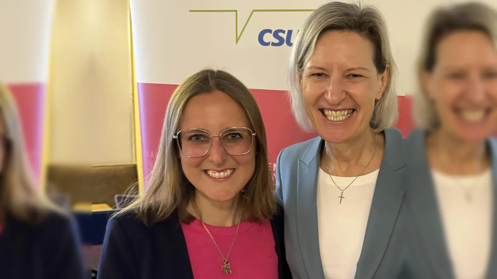 Kreisvorsitzende Nina Hieronymus (links) und Spitzenkandidatin Prof. Angelika Niebler. (Foto: Frauen-Union Erding)