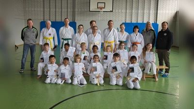 Kürzlich fand die erste Gürtelprüfung des Jahres beim SCE Karate statt.  (Foto: SC Eching)
