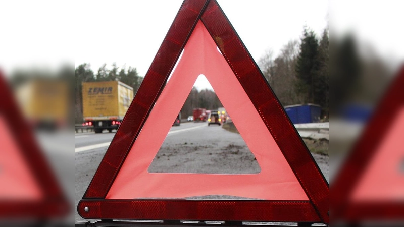 Der Verkehr staute sich mehr als fünf Kilometer. (Foto: Pixabay Symbolbild )