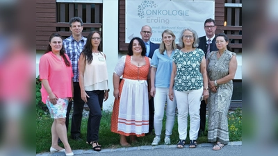 Die Verantwortlichen freuen sich über die Fortführung der psychoonkologischen Betreuung. (Foto: LRA)