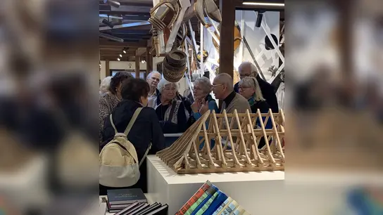 Dank der vielfältigen Exponate gab es viel zu entdecken. (Foto: Histor. Verein Erding)