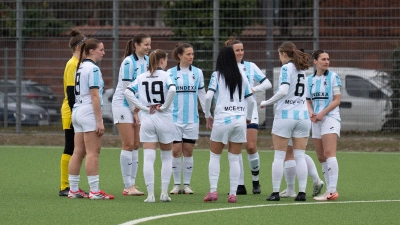 Vom Aufstiegswind erfasst: Frauen des TSV 1860 München.  (Foto: J. Mentel)