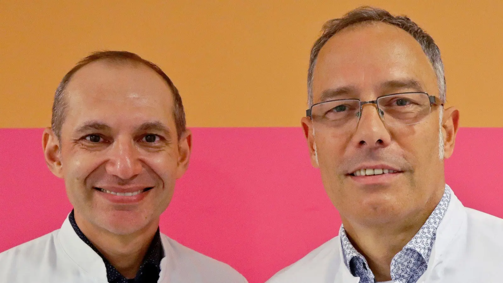 Gute Nachrichten für Herzkranke: Mit Dr. Stefan Borov (li.) hat der Fachbereich der Kardiologie und Neurologie des Klinikums Freising unter der Leitung von Chefarzt Dr. Roland Brückl (re.) nun einen Experten für Elektrophysiologie im Team.  (Foto: Klinikum Freising )