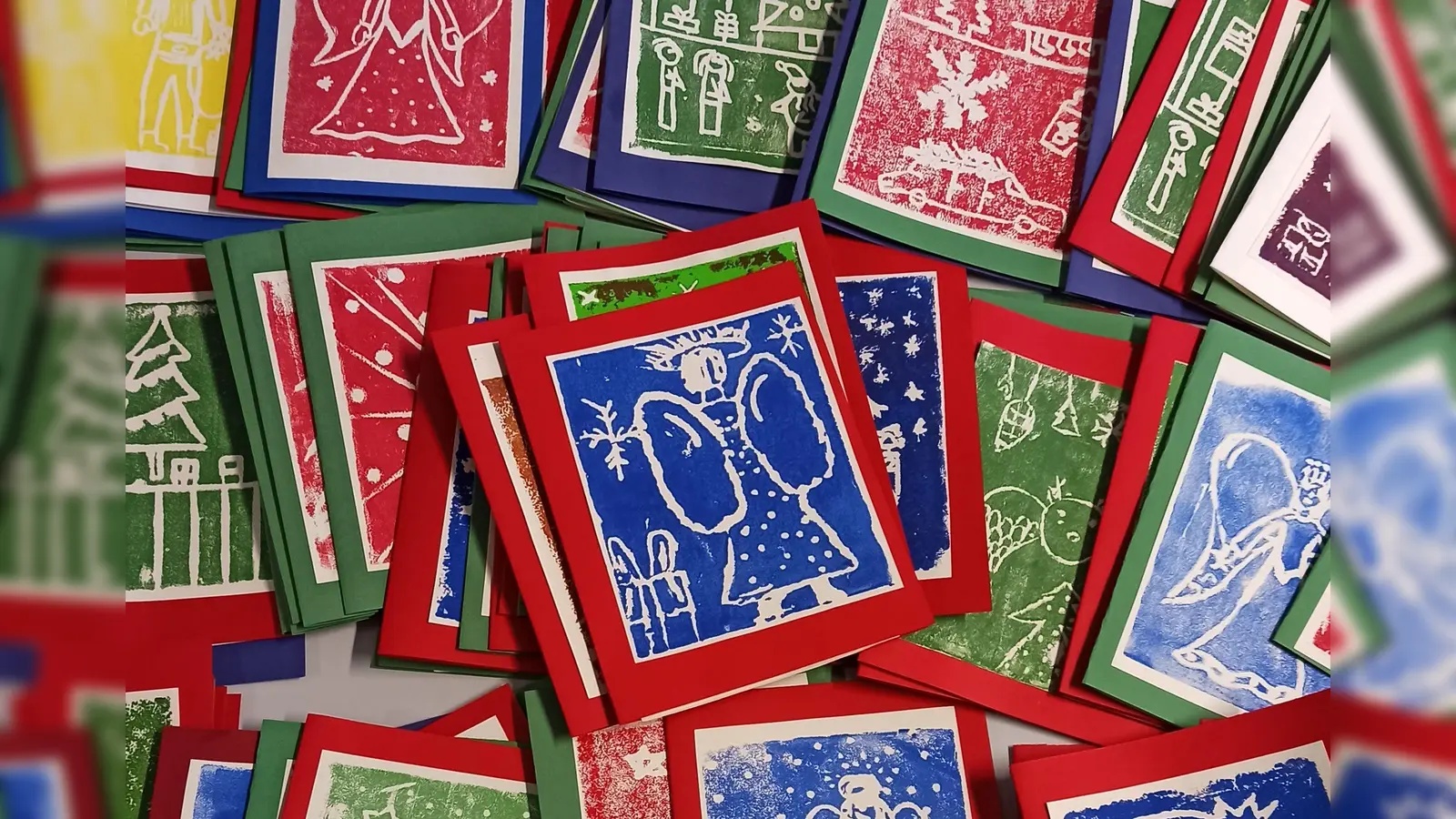 Wunderschöne Weihnachtskarten entstanden am AFG. (Foto: AFG)