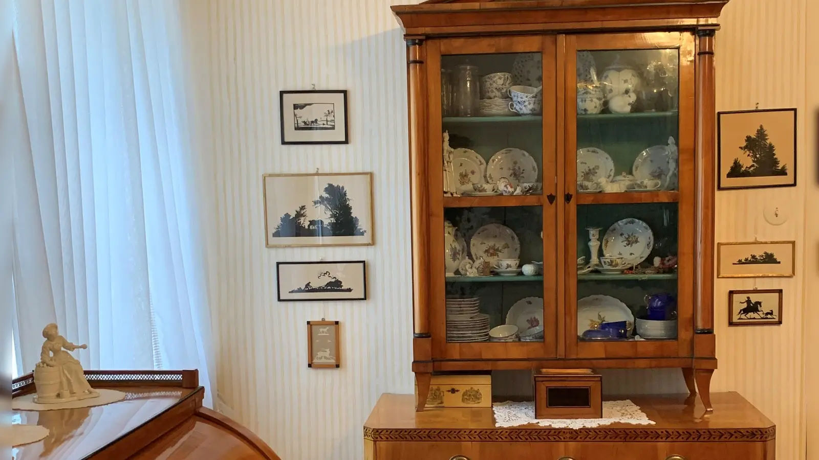 Die Räume wirken wie gerade eben noch bewohnt. (Foto: Museum Franz Xaver Stahl)