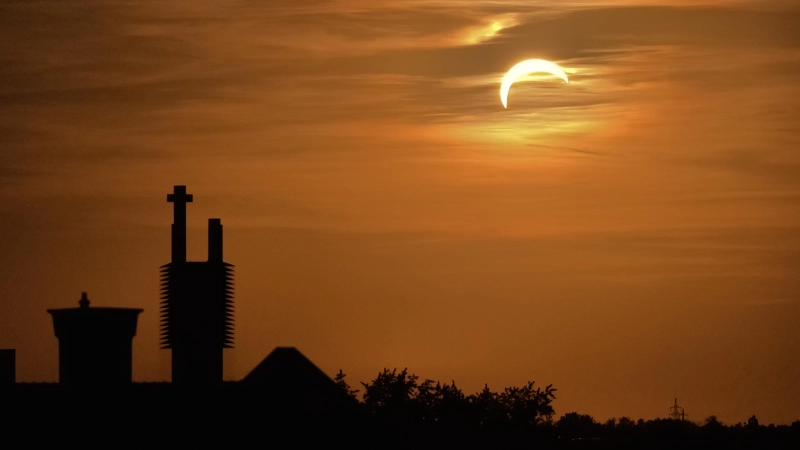 partiellen Sonnenfinsternis am 12.8.26  (Foto: Michael Sachweh )