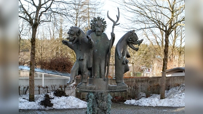 Lange Tradition: Der erste Perchtenlauf in Kirchseeon fand bereits in im Winter 1954/55 statt. (Foto: Anne Wild)
