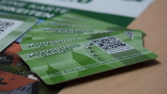 Die Moosburg Card bietet Kunden zahlreiche Vorteile. (Foto: Moosburg Marketing eG)
