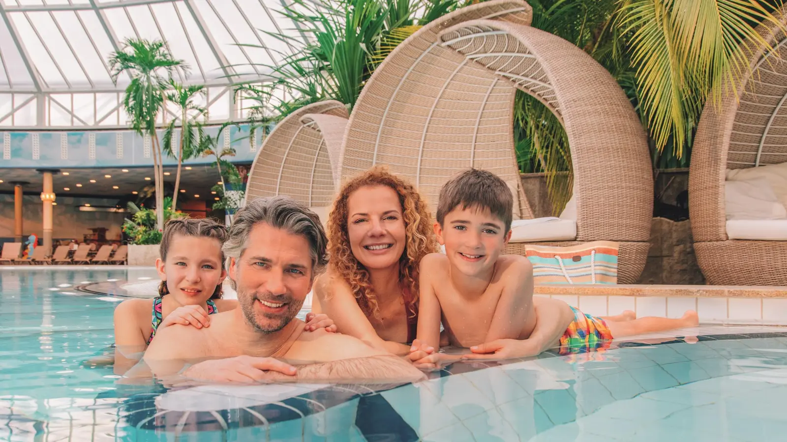 Freizeitspaß für Groß und Klein wartet in den Herbstferien in der Therme Erding. (Foto: Therme/Bernd Ducke)