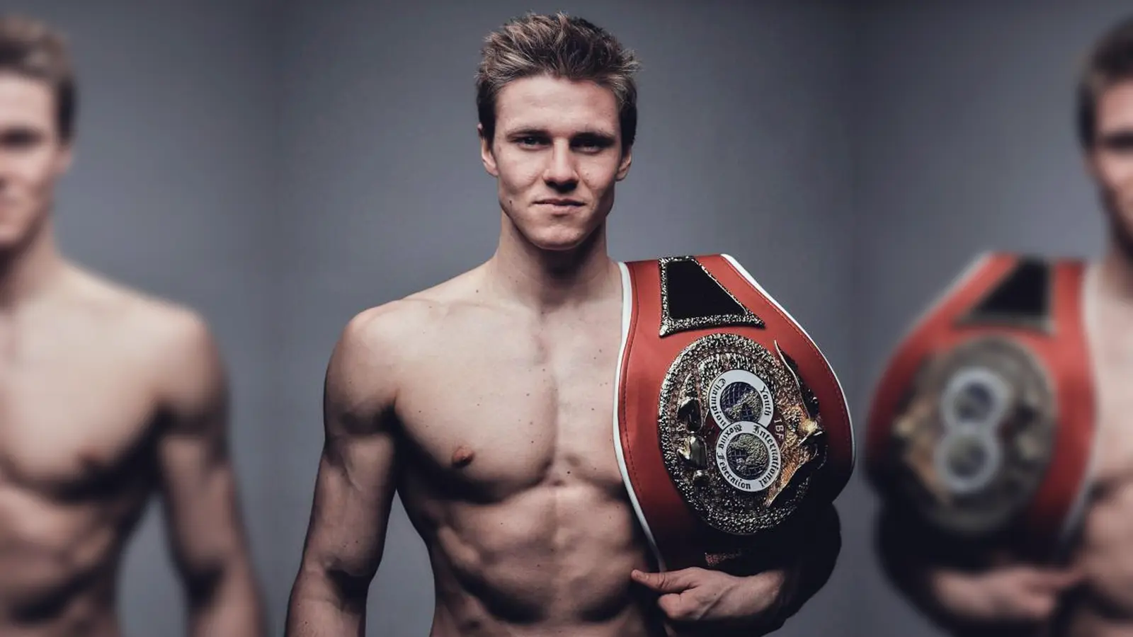 Simon boxt erstmals als Juniorenweltmeister "dahoam" in Erding. (Foto: Torsten Helmke)