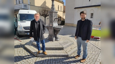 Auf dem Markt zeigte sich den Politikern einmal mehr dessen große Bedeutung für die Bürger. (Foto: Becher)