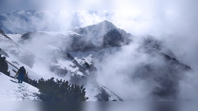 Bergtouren bei winterlichen Verhältnissen erfordern eine umsichtige Planung und auch die richtige Ausrüstung. Sonst wird es schnell gefährlich. (Foto: Stefan Dohl)