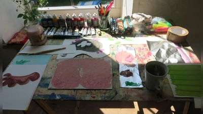 Materialien in Hüll' und Füll', womit man sich verwirklichen kann (Foto: atelierprojekt)