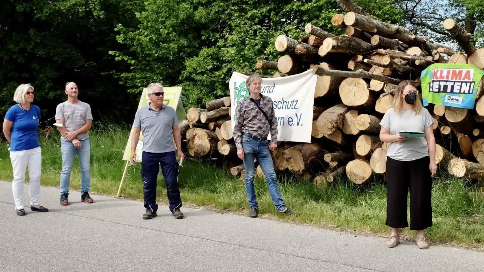 Bürger*innen nutzten auch im Landkreis Erding das bundesweite Aktionswochenende, um ein Umdenken in der Verkehrspolitik zu fordern. (Foto: BUND Naturschutz Erding)