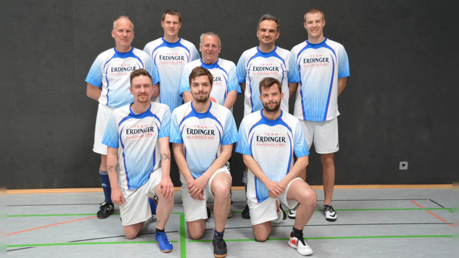 Die siegreiche Moosburger Mannschaft mit (hinten v.l.) Erwin Weikl, Andi Spendel, Martin Hofmair, Tobias Grießer, Tobias Spendel sowie (vorn v.l.) Marcel Dischler, Paul Held und Jakob Held. (Foto: RGSV Moosburg)