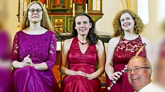 „I Zefiretti“ (v.l.) Regina Frank, Susanne Kaiser, Beate Kiechle gastieren in der St. Jakob zu Gaden und präsentieren stilgerecht Werke des Barock. Wolfgang Kiechle (kl. Bild) spielt die wertvolle Orgel. (Foto: Lex)