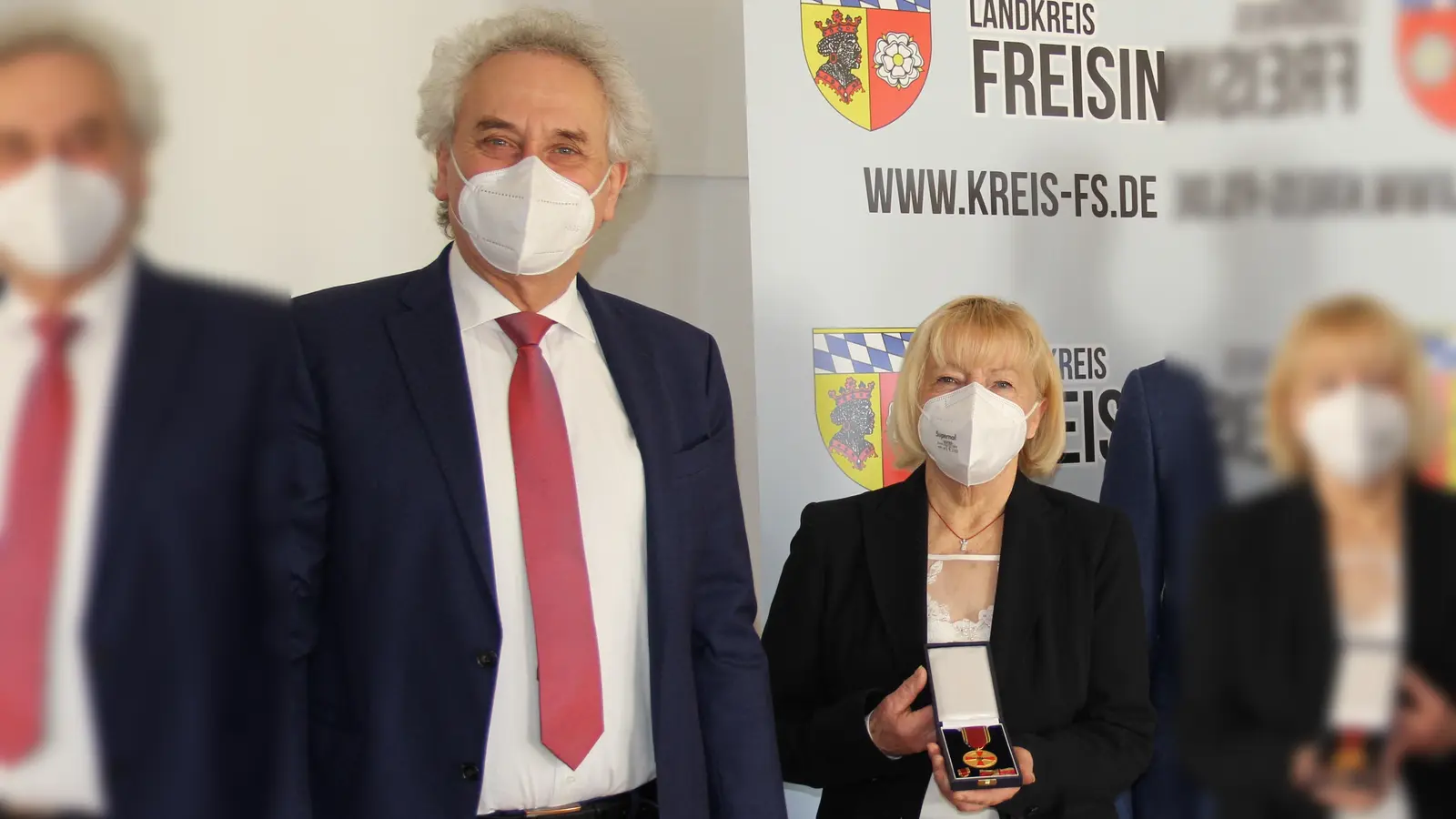 Leopoldine Wilhelm wurde für die jahrzehntelange, aufopferungsvolle Pflege ihres Ehemanns ausgezeichnet. (Foto: cba)