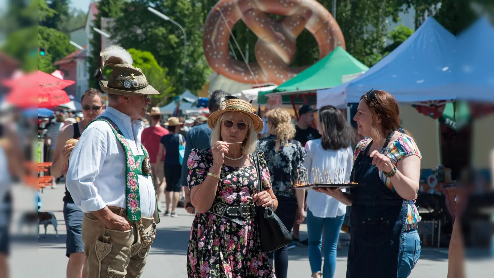 Die Vorfreude steigt: Erstmals seit Fertigstellung der Unterführung findet der Poinger Marktsonntag in beiden Ortsteilen Poings statt (Foto: Reinhold Petrich)