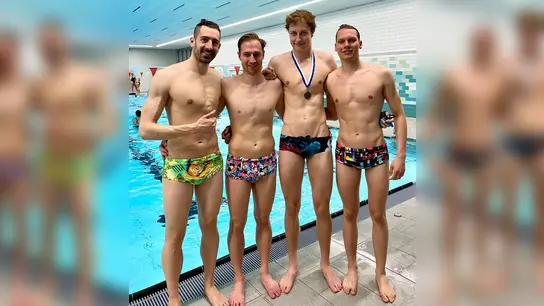 Die stolzen Finalteilnehmer in Regensburg: Raul Garcia Alcaraz, Dominik Liguori, Christian Arzberger, Julius Schmid (v.li.). (Foto: Karin Seyfert)