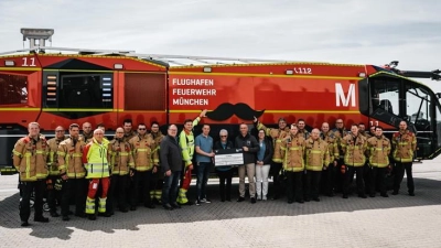 Die Bärte ab für den guten Zweck. Über 5.000 Euro konnte die Flughafenfeuerwehr spenden. (Foto: Flughafen München)