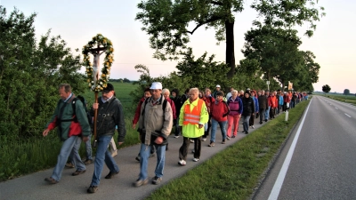 Die Wallfahrer begrüßen den Tag mit dem Lied: „Danke, für diesen guten Morgen“. (Foto: Wallfahrerverein Freising)