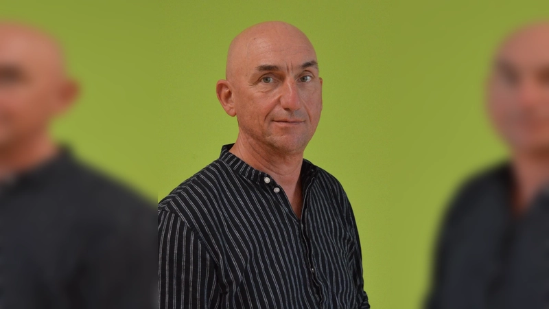 Wolfgang Steger liest in der Stadtbibliothek Freising. (Foto: Stadtbibliothek Freising)