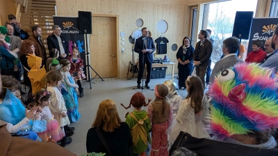 Das gesamte Jubiläum des Kinderhauses stand im Zeichen eines bunten Faschingstreibens. (Foto: Danuta Pfanzelt)