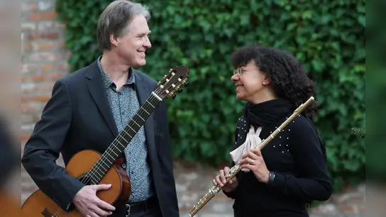 Peter Hackel und Claudia Góndola de Hackel konzertieren als Duo Porteno. (Foto: KMS)