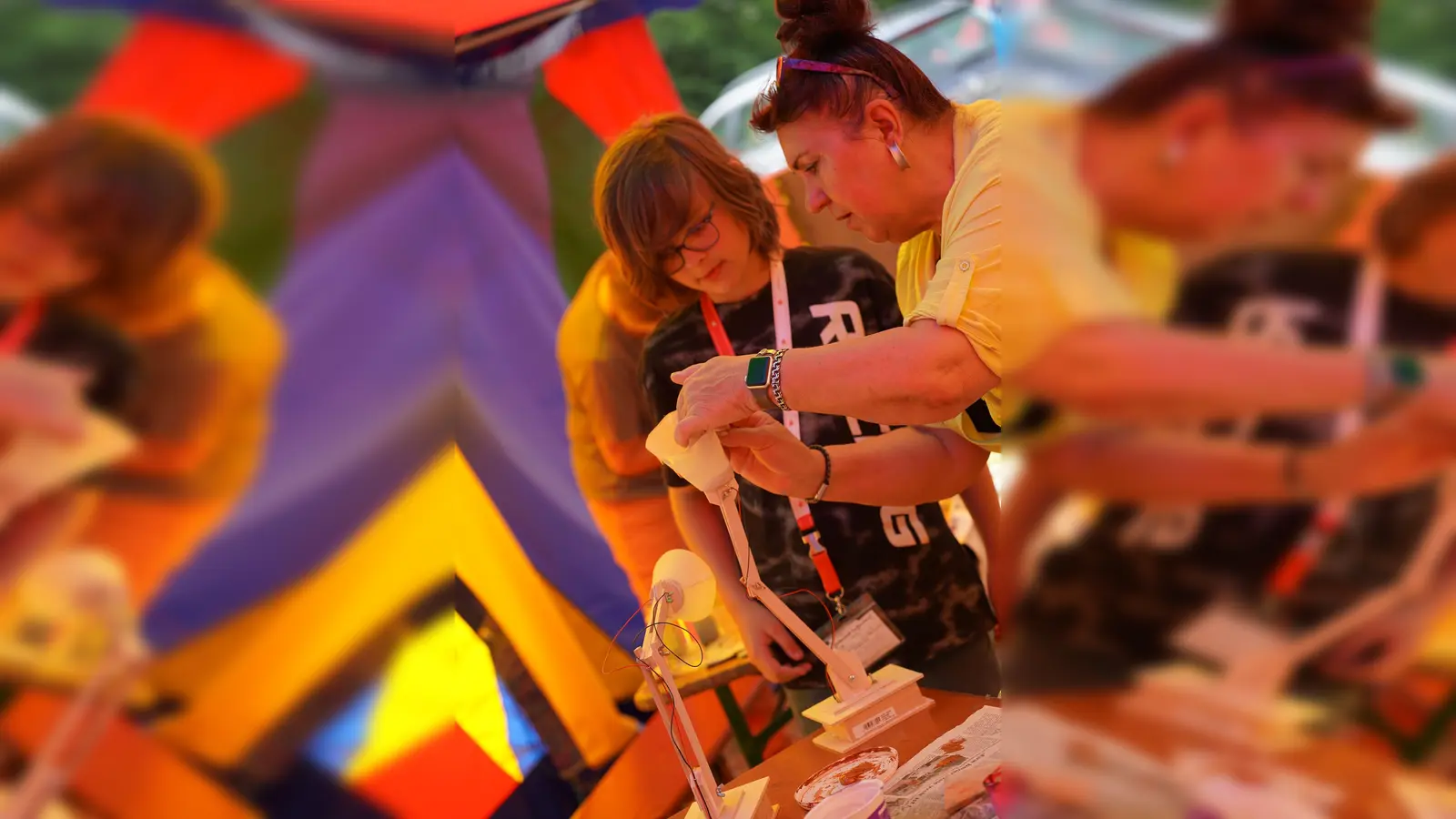 Bei diesem Ferienangebot bauen die Kinder sich ihre eigene kleine Stadt. (Foto: KJR)