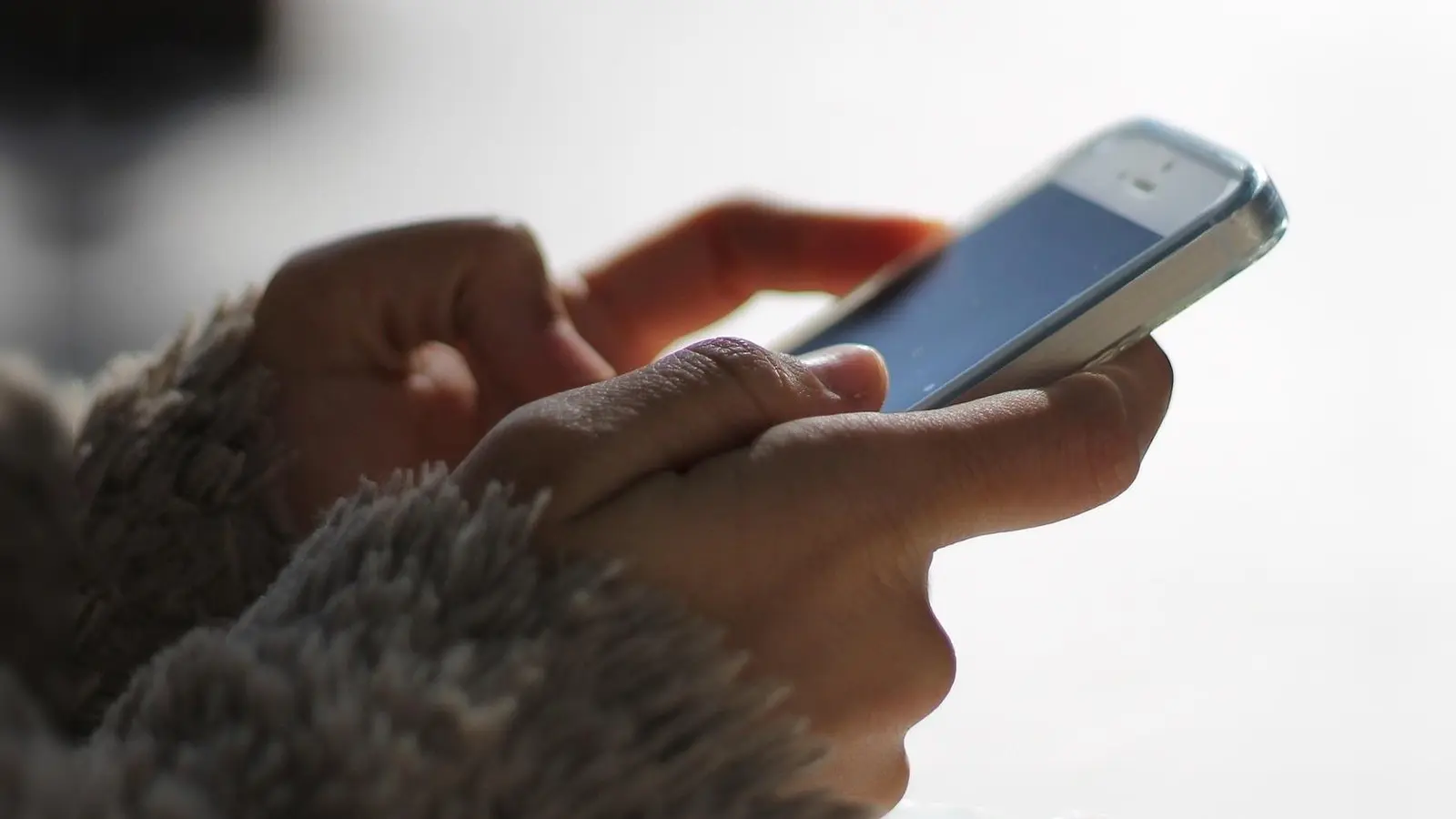 Ein Echinger erkannte zum Glück, dass es sich im Chat nicht um seine Tochter handelte, die angeblich Geldforderungen an ihn stellte. (Foto: pixabay Symbolbild)