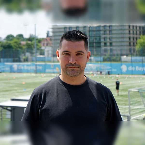Erfolgreiche Spielzeit: Löwen-Ausbilder Alper Kayabunar. (Foto: TSV 1860)