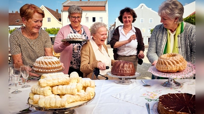 "Guglhupfgeschwader" gibt es zum Auftakt der beliebten Film-Café-Reihe. (Foto: Bernd Schuller)