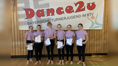 Die Mädchen der SpVgg Altenerding konnten bei Dance2u viel Erfahrung sammeln und belegten den 6. Platz. (Foto: SpVgg Altenerding)