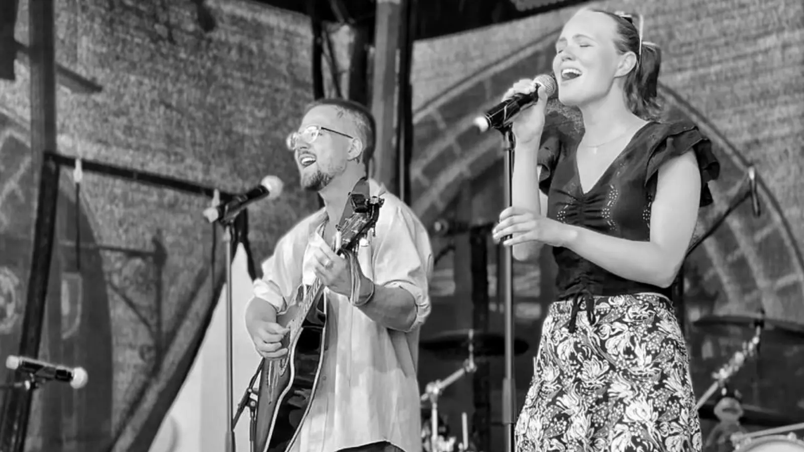 Resi &amp; Flo begeistern mit ihren Coverversionen. (Foto: Naturfreunde)