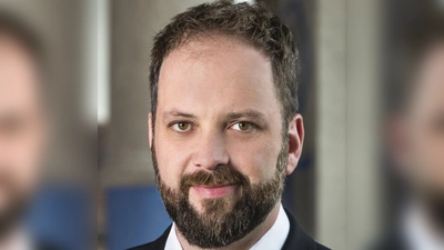 Oberbürgermeister Tobias Eschenbacher wünscht den Freisingern ein frohes Fest. (Foto: Sophie Kirchmaier)