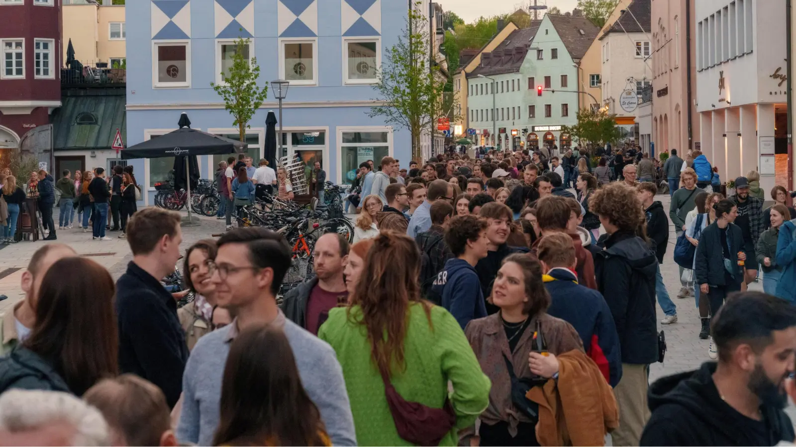 Zahlreiche Menschen zieht die Freisinger Nacht der Musik jedes Jahr aufs neue an.  (Foto: Prima leben und stereo e.V. )