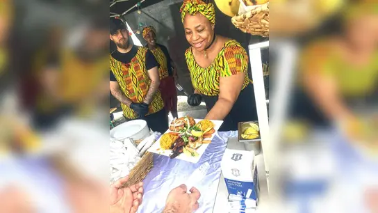 "Mamma Africa" bietet nun auch in Ebersberg ihre original afrikanischen Gerichte an. (Foto: VA)