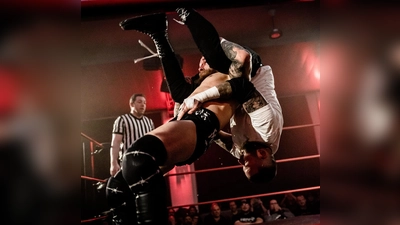 Die Erding Wrestling Show ist nichts für zarte Gemüter. (Foto: Ch. Haas)