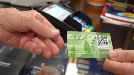 Jetzt gibt's die neue Moosburg Card! (Foto: Moosburg Marketing)