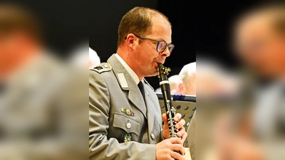 Fantastisch mit seiner Klarinette: Der Konzertmeister. (Foto: R. Lex)