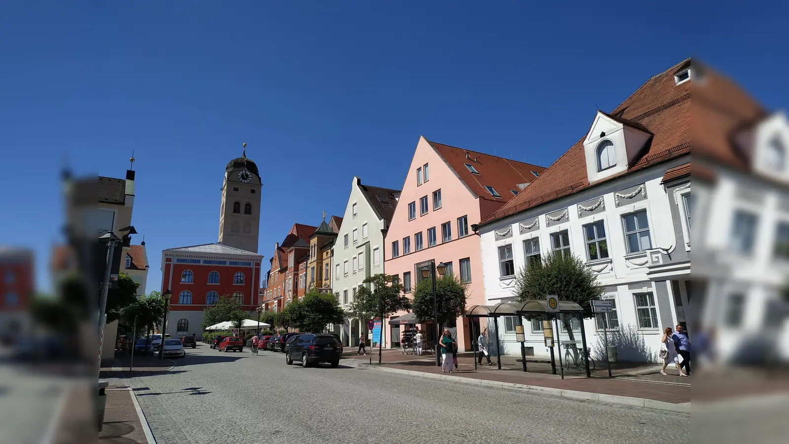 Am verkaufsoffenen Sonntag lädt Erdings gute Stube zum Bummeln ein. (Foto: ar/std)