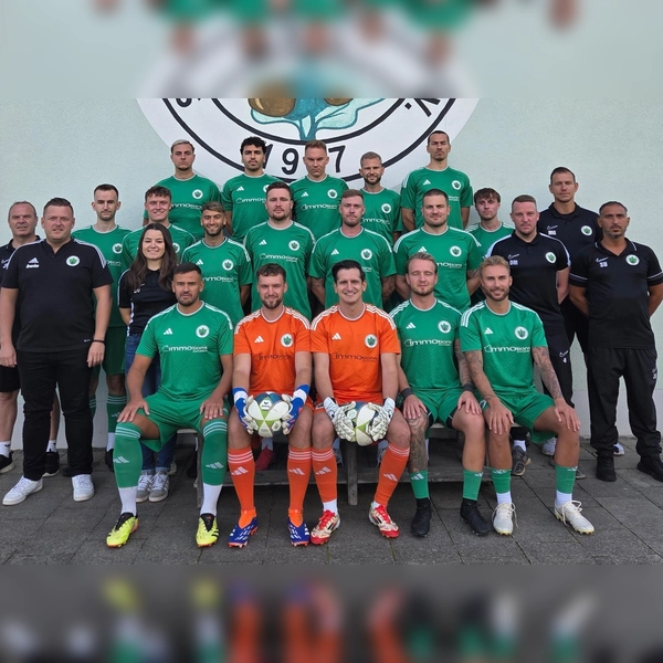 Optimistisch in die neue Saison. Die erste Mannschaft des SV Eichenried. (Foto: Baumbach)