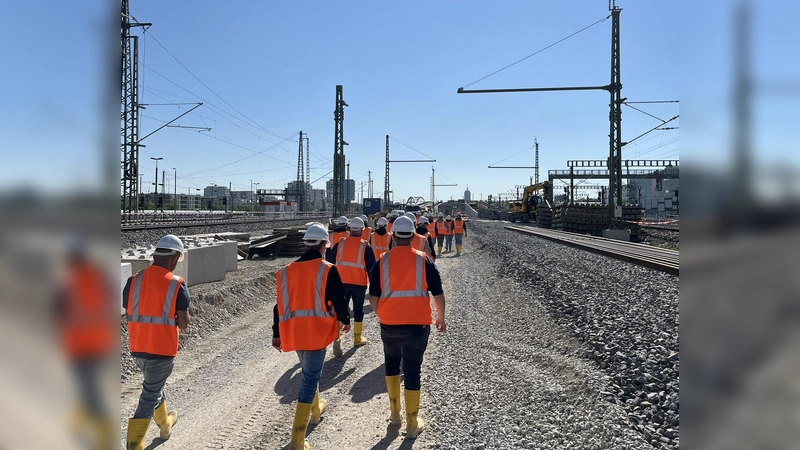 Auf ihrer Exkursion besuchten die Schüler auch die Baustelle der 2. Stammstrecke der S-Bahn. (Foto: Biller)